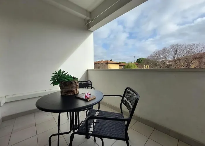 Апартаменты San Donato With Parking Флоренция